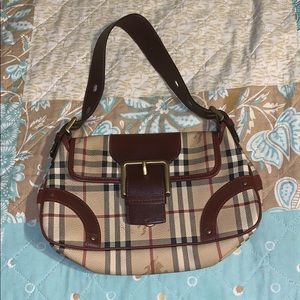 Burberry London bag yes it’s authentic